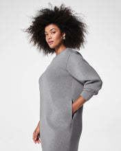 AIRESSENTIALS CREW NECK DRESS