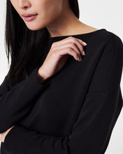 Airessentials Boatneck Top