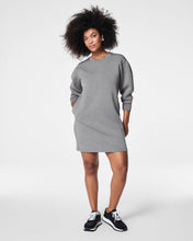 AIRESSENTIALS CREW NECK DRESS