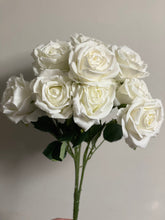 10 Head White Rose Bouquet